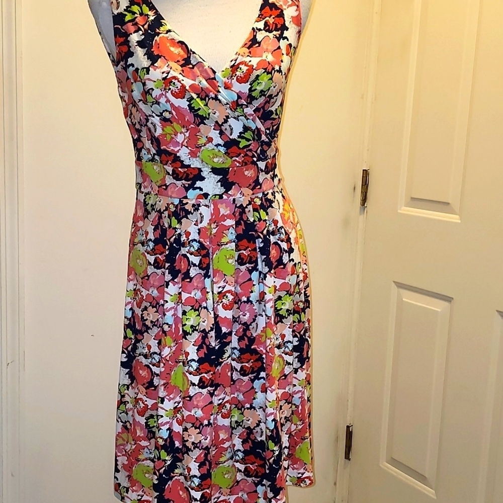 Lands End Classic Summer Dress Fitted Waist Mini Midi Strechy Cozy Sleeveless 6